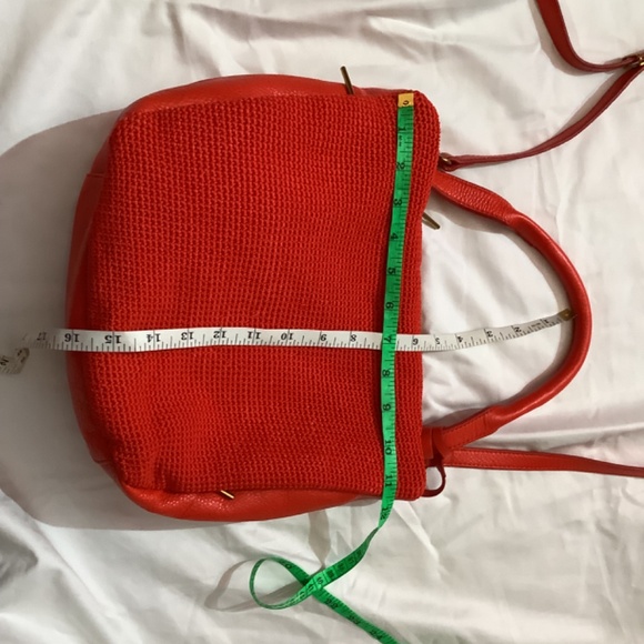 NWT The SAK red crossbody shoulder crocheted leather bag concealed - Picture 10 of 15